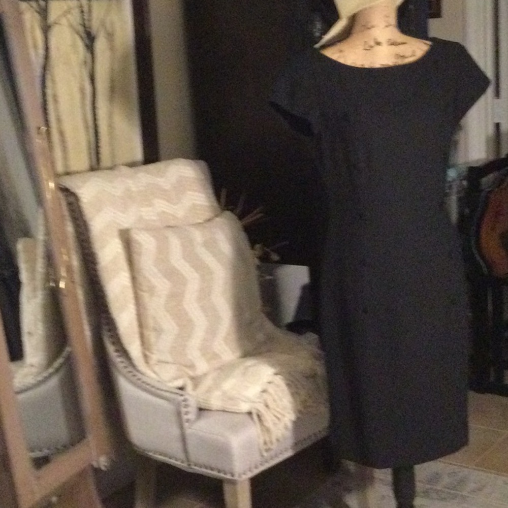 Ann Taylor beautiful black dress